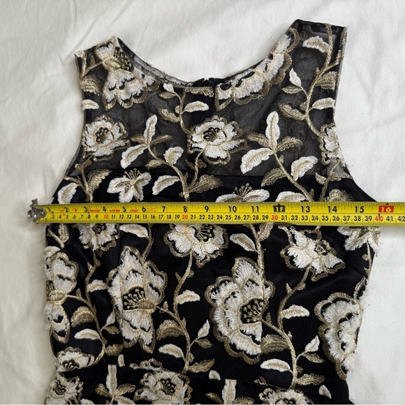 David Meister Black Floral Embroidered Gown Size 8 - Picture 8 of 12